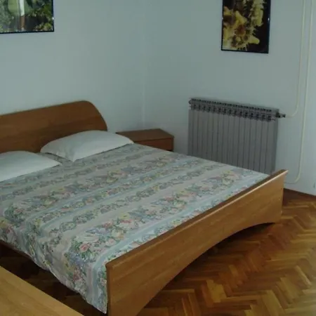 Ferienwohnung In Mit Grill, Garten Und Terrasse - B58597 Novi Vinodolski