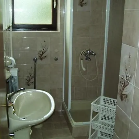 Ferienwohnung In Mit Grill, Garten Und Terrasse - B58597 *